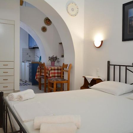 Volta Stonehouse Apartments Fratsia Exterior photo