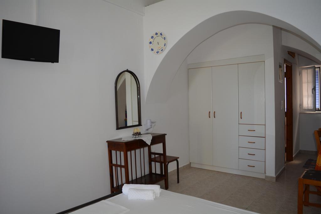 Volta Stonehouse Apartments Fratsia Exterior photo